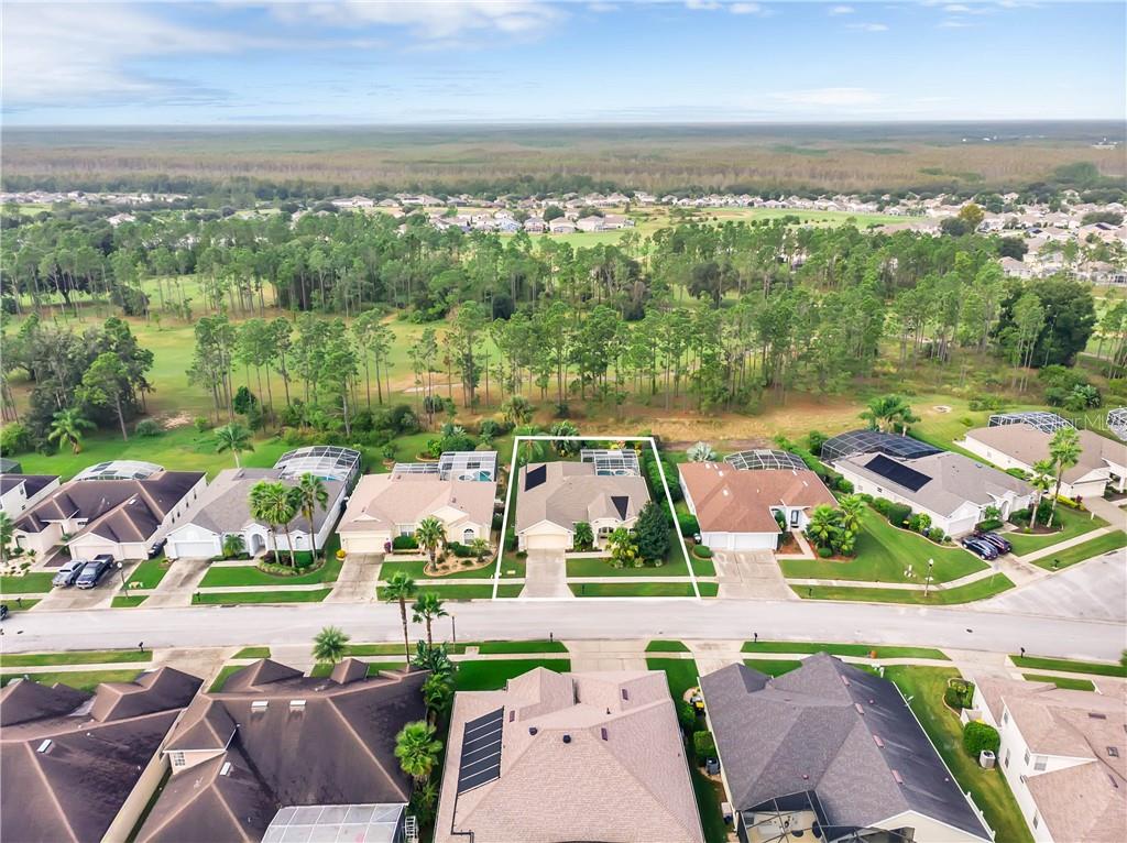 Slide show image of the Orlando Florida Home for Sale 37