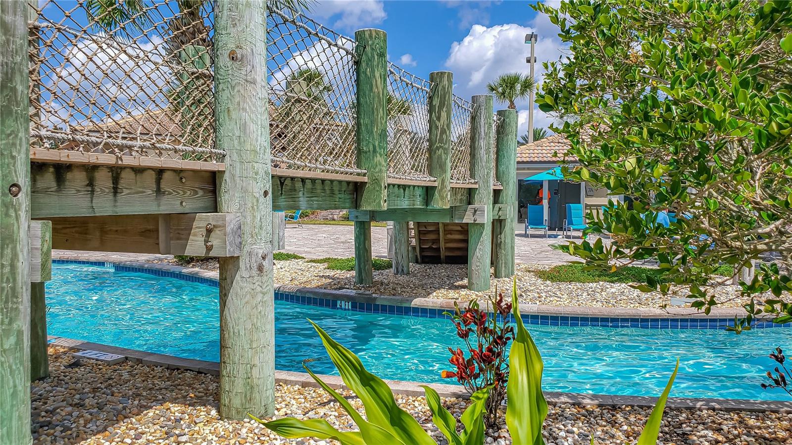 Slide show image of the Orlando Florida Home for Sale 49