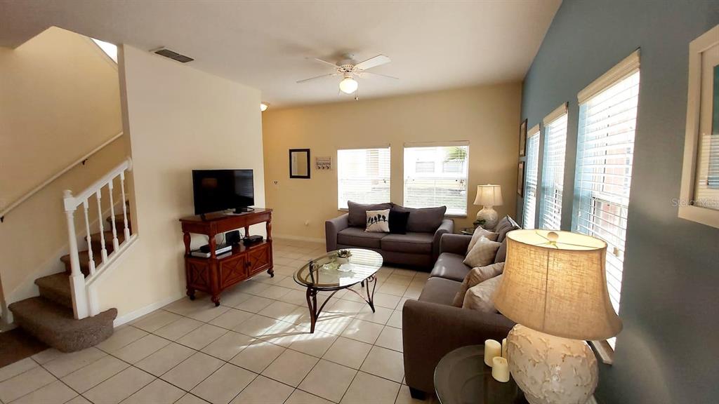Slide show image of the Orlando Florida Home for Sale 08
