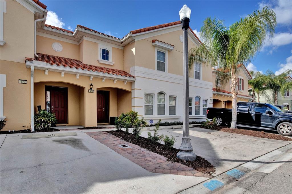 Slide show image of the Orlando Florida Home for Sale 02