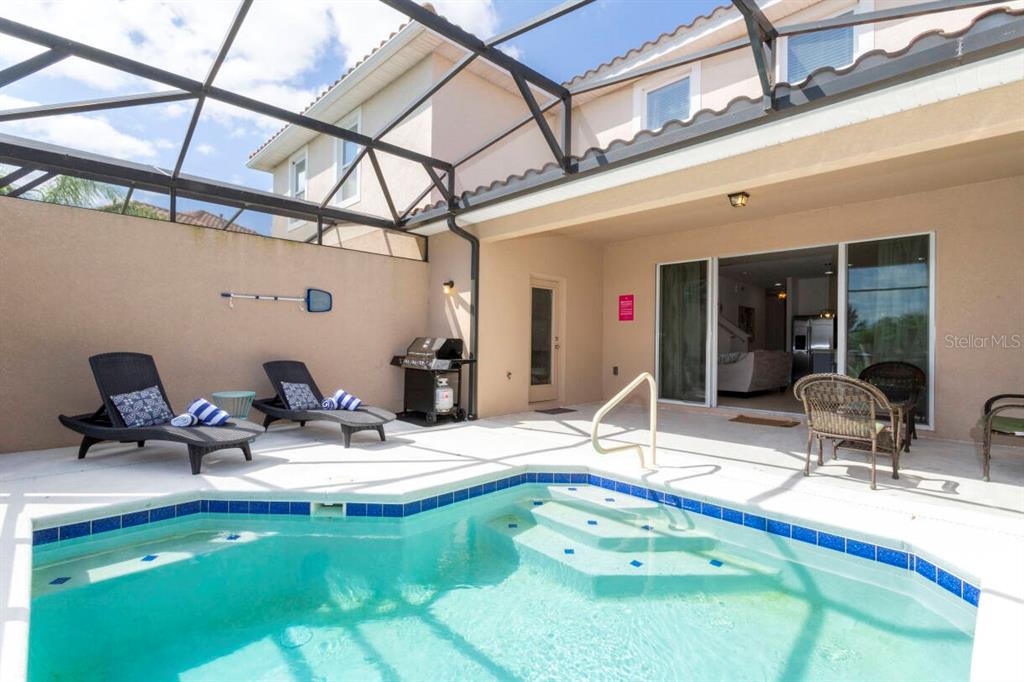 Slide show image of the Orlando Florida Home for Sale 68