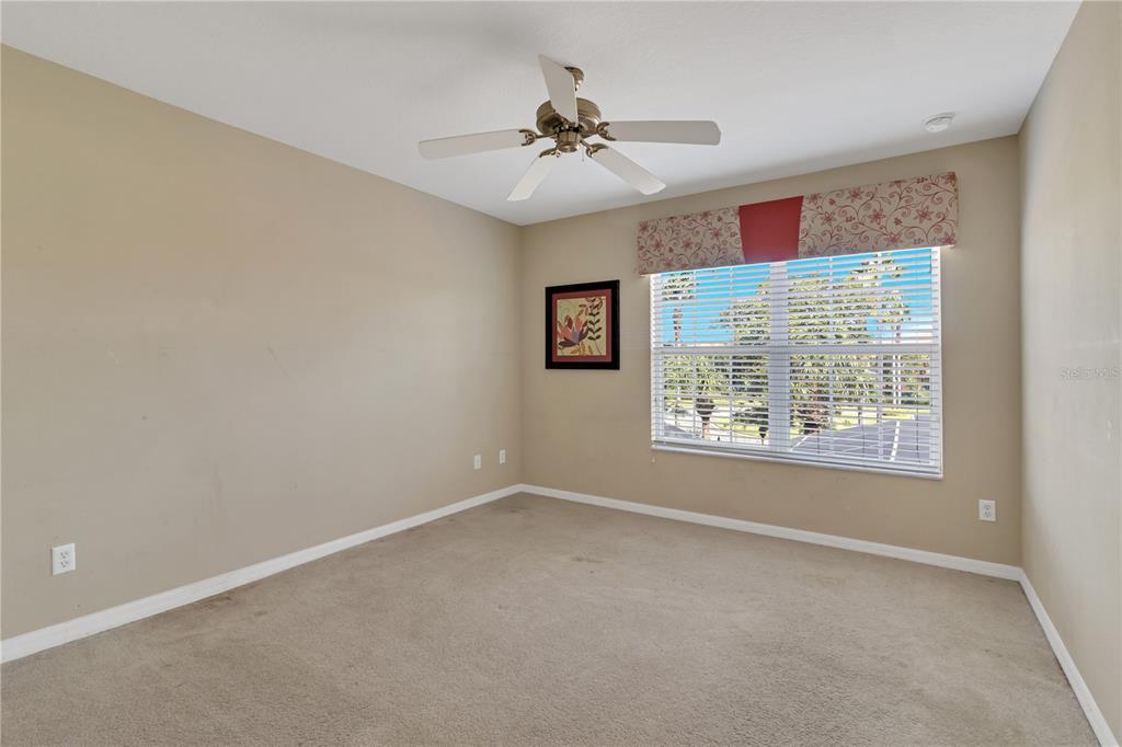 Slide show image of the Orlando Florida Home for Sale 21