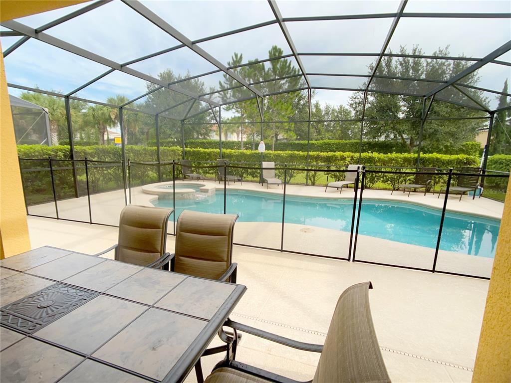 Slide show image of the Orlando Florida Home for Sale 09