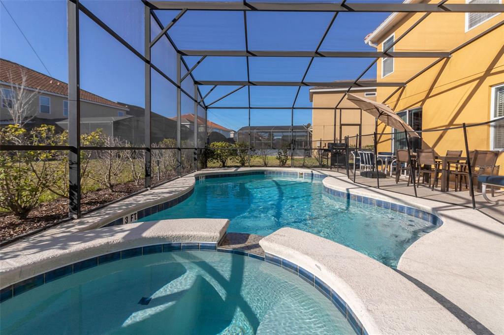 Slide show image of the Orlando Florida Home for Sale 63