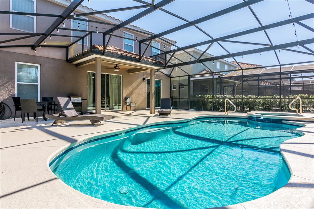 Slide show image of the Orlando Florida Home for Sale 35