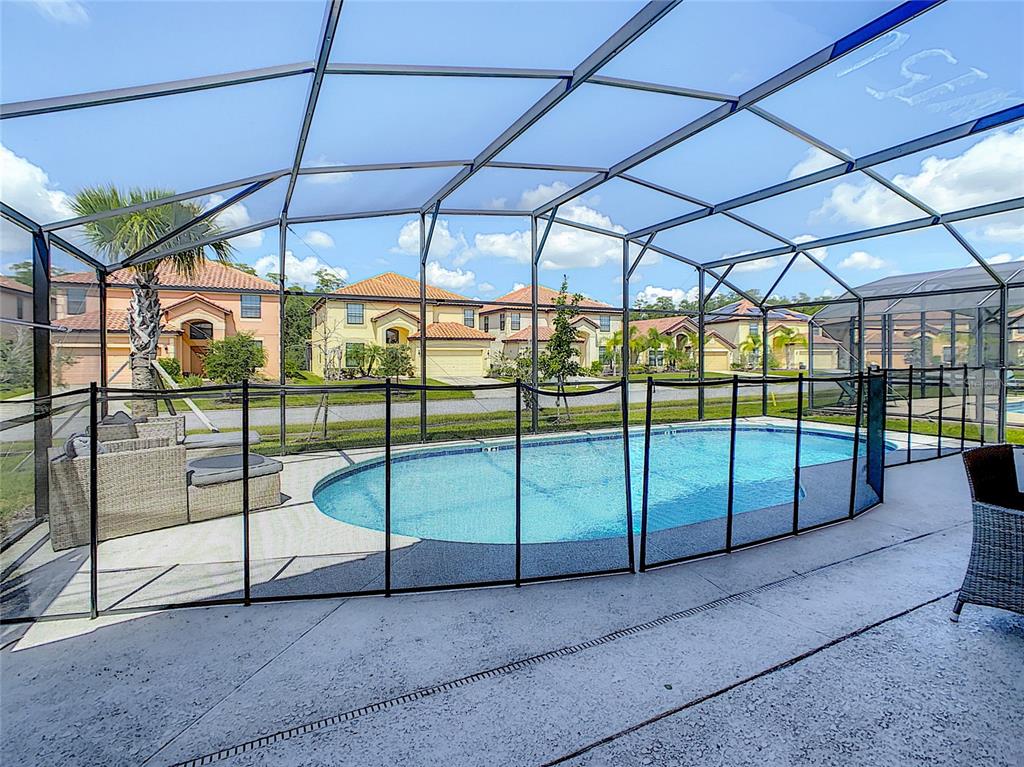 Slide show image of the Orlando Florida Home for Sale 48