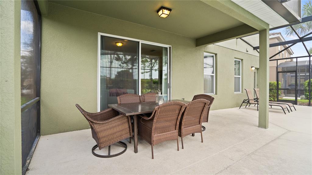 Slide show image of the Orlando Florida Home for Sale 50