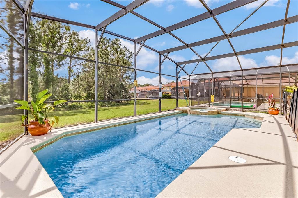 Slide show image of the Orlando Florida Home for Sale 45