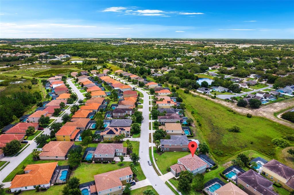 Slide show image of the Orlando Florida Home for Sale 63