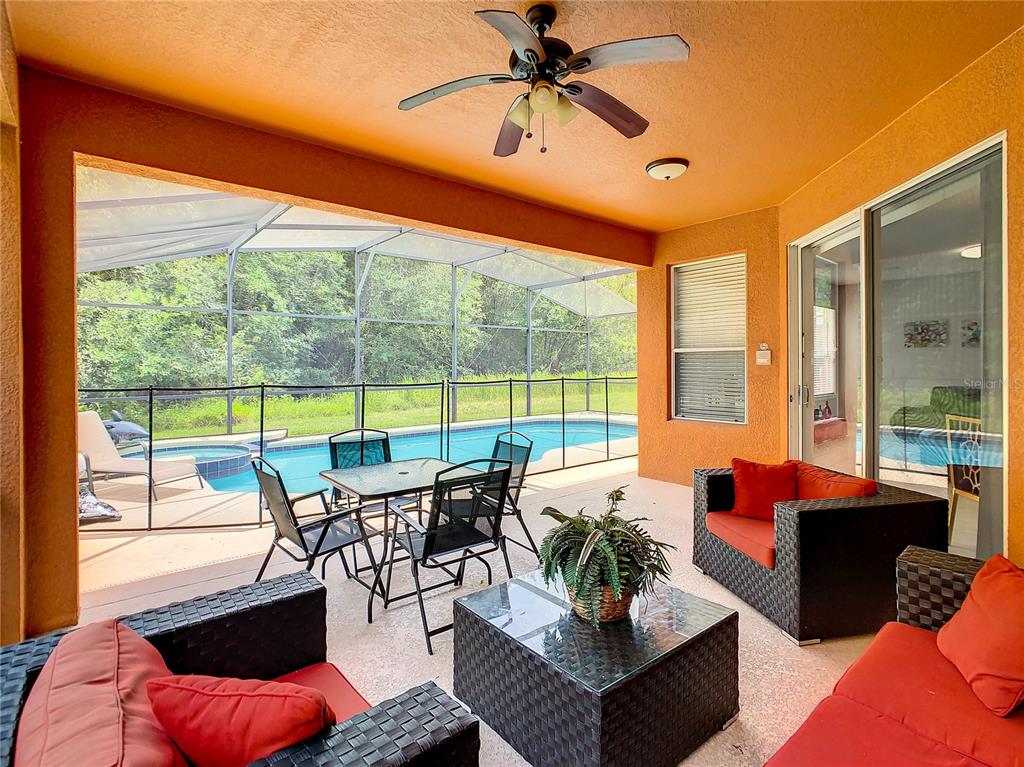 Slide show image of the Orlando Florida Home for Sale 54