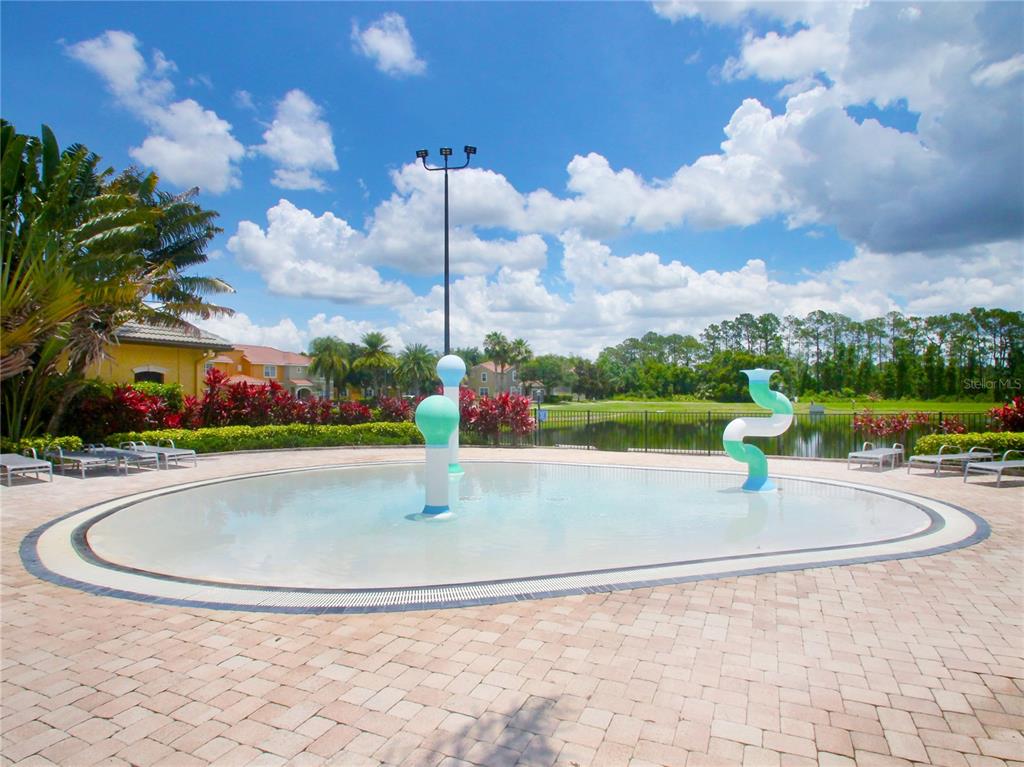 Slide show image of the Orlando Florida Home for Sale 46