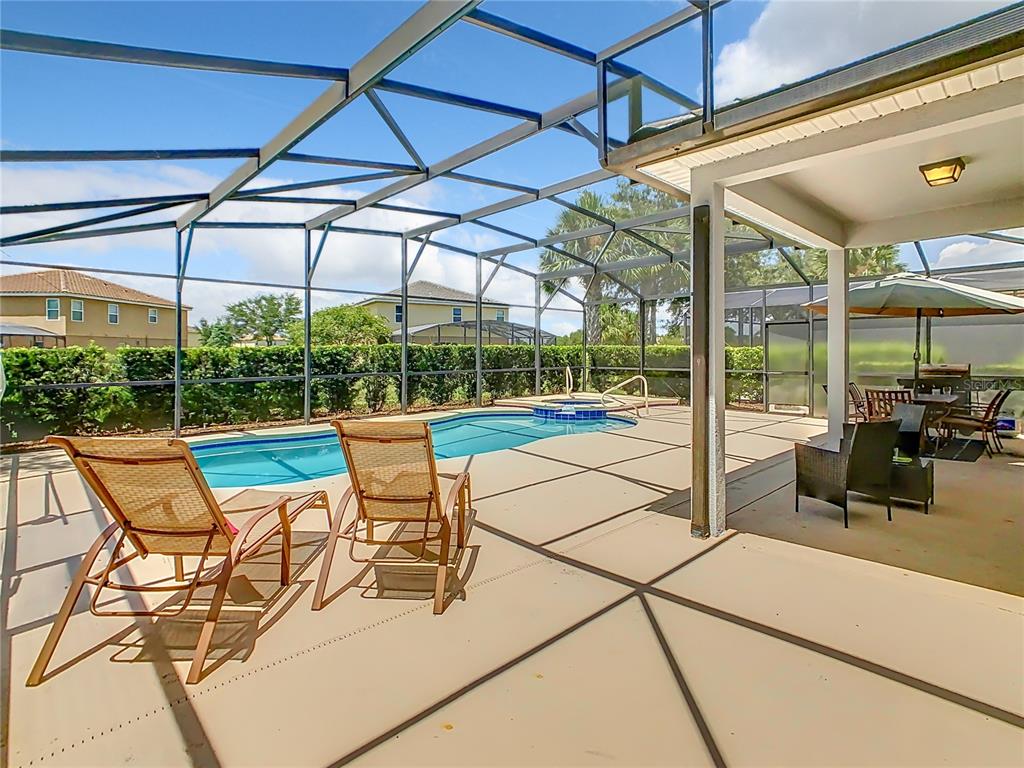 Slide show image of the Orlando Florida Home for Sale 67