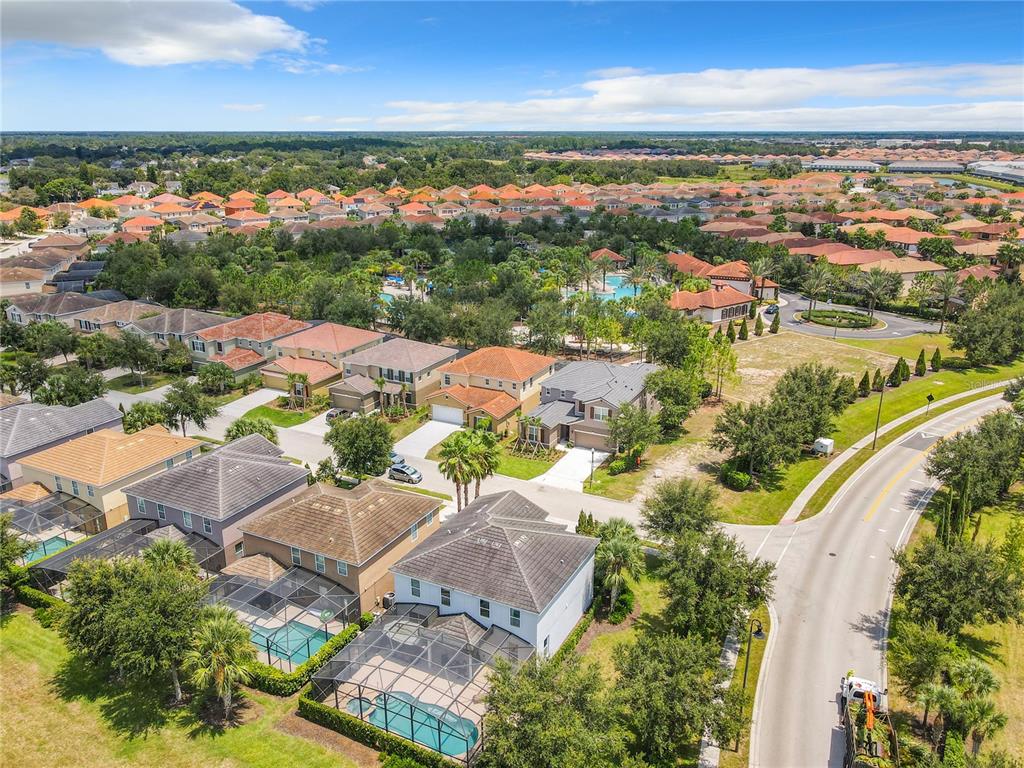 Slide show image of the Orlando Florida Home for Sale 76