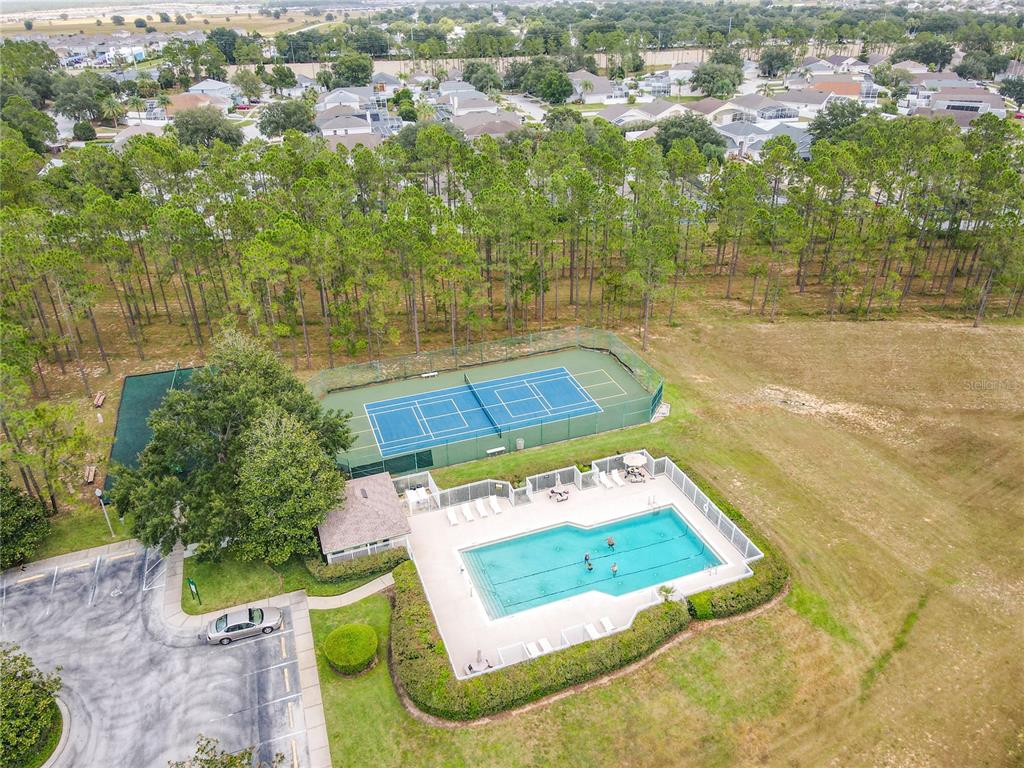 Slide show image of the Orlando Florida Home for Sale 72