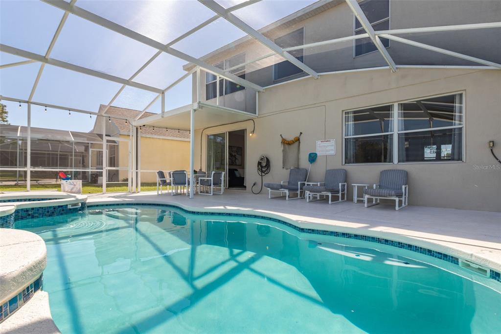 Slide show image of the Orlando Florida Home for Sale 53
