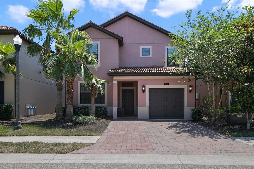 Slide show image of the Orlando Florida Home for Sale 36