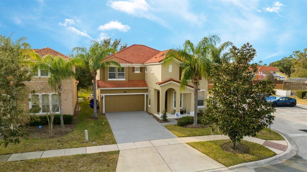 Slide show image of the Orlando Florida Home for Sale 73