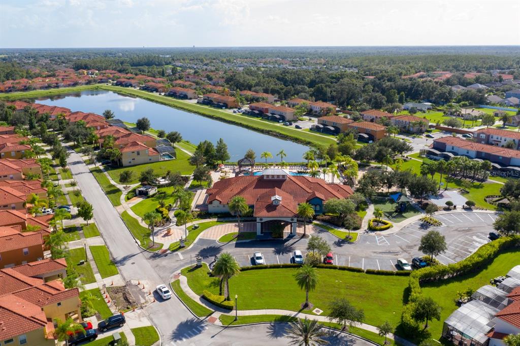 Slide show image of the Orlando Florida Home for Sale 98